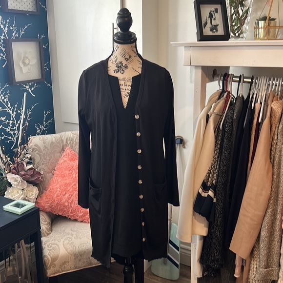 Stunning little black dress!! Size L - Picture 5 of 16